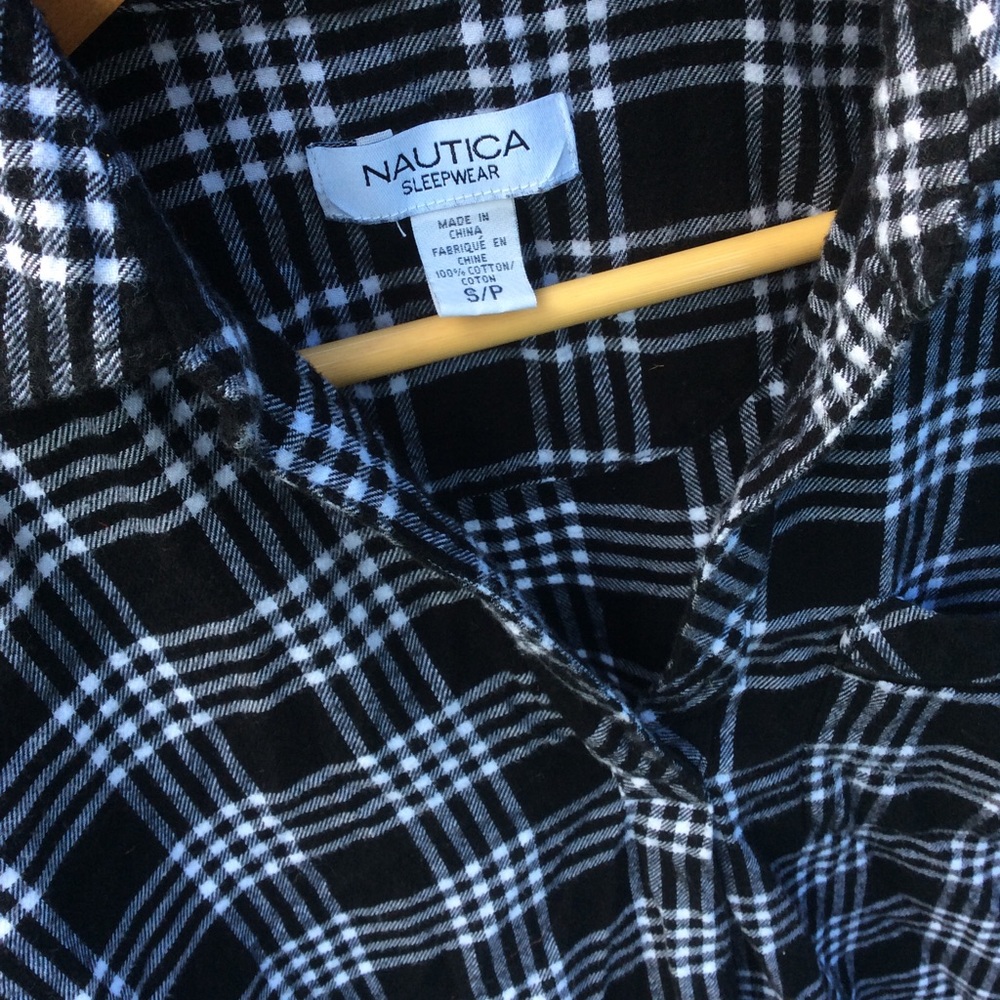 Nautica Small Sleep Shirt, nightgown, pj’s. Black